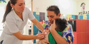 Isstey refuerza prevención de enfermedades respiratorias con campaña de vacunación en CAI