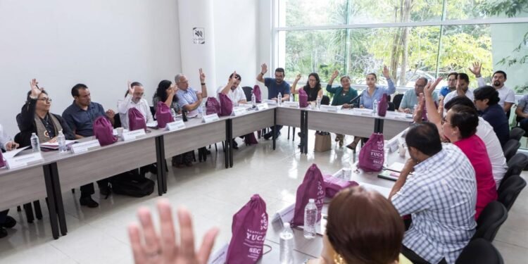 UADY propone crear repositorio estatal de tesis para fortalecer la investigación