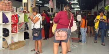 Alerta Condusef por altas deudas al final de la temporada de compras navideñas