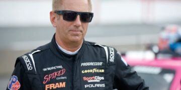 Luto en NASCAR: muere Greg Biffle y su familia en accidente aéreo