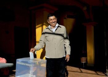 Oaxaca realiza una histórica jornada de revocación de mandato para gobernador