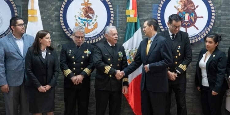 Lakam Ha y UMPM impulsan formación naval en buques FPSO