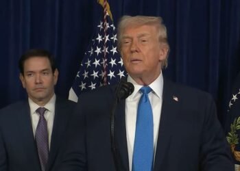 Trump afirma que petroleras de EU operarán en Venezuela tras captura de Maduro