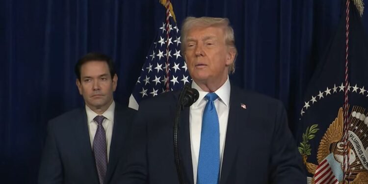 Trump afirma que petroleras de EU operarán en Venezuela tras captura de Maduro