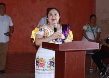 Convocan a jóvenes a alzar la voz en maya por justicia y equidad