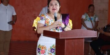 Convocan a jóvenes a alzar la voz en maya por justicia y equidad