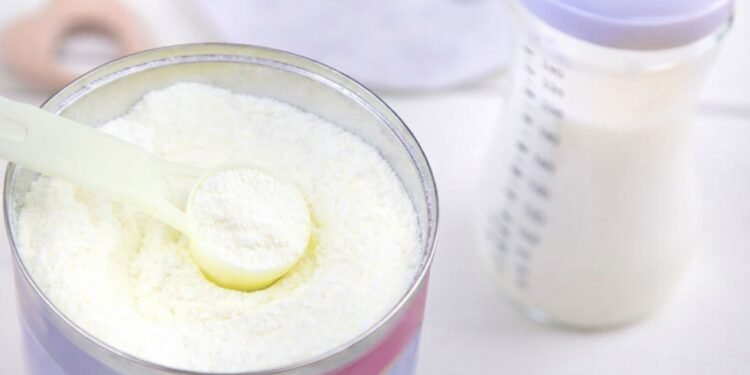 Alerta sanitaria: esta leche infantil fue retirada