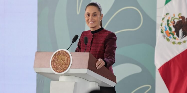 Aranceles de EU podrían desatar crisis humanitaria en Cuba, advierte Sheinbaum