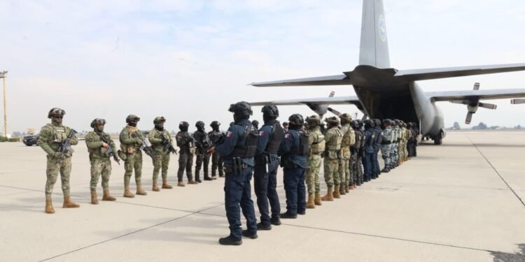 México traslada a Estados Unidos a 37 operadores criminales