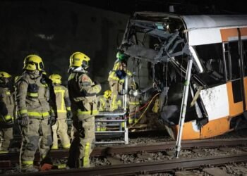 Otro trenazo en España deja un muerto y decenas de heridos en Barcelona