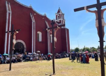 La fe toma las calles: Baca se alista para su Viacrucis viviente