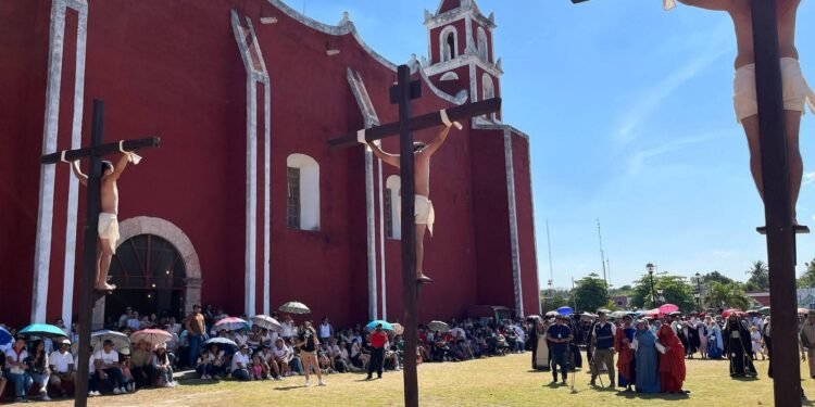 La fe toma las calles: Baca se alista para su Viacrucis viviente