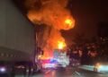 ¡Susto! Arde autopista México-Querétaro tras la explosión de una pipa de gas