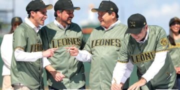 Anota IMSS jonrón en favor de trabajadores beisboleros, al firmar convenio con Leones de Yucatán