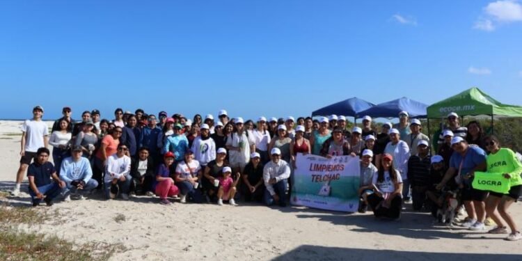 Inician 2026 con limpieza de playas en Telchac: retiran casi 400 kilos de basura