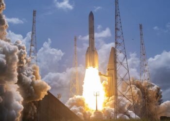 Amazon acelera su “internet desde el espacio” y ya supera los 200 satélites en órbita