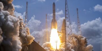 Amazon acelera su “internet desde el espacio” y ya supera los 200 satélites en órbita