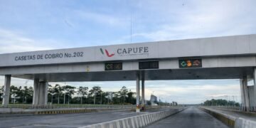 Cierran casetas en distintos estados; transportistas piden priorizar la seguridad