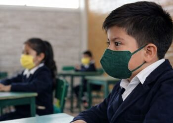 Estado de México se suma a Jalisco y reactiva uso de cubrebocas por sarampión