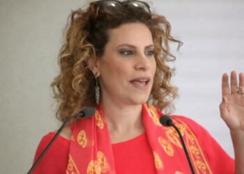 Reino Unido concede asilo a Karime Macías; México analiza reacción diplomática