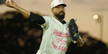 César Valdez vuelve a los Leones de Yucatán para su quinta temporada