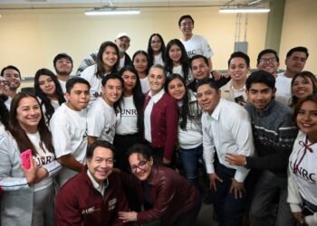 Universidad Rosario Castellanos tendrá beca de transporte para sus alumnos
