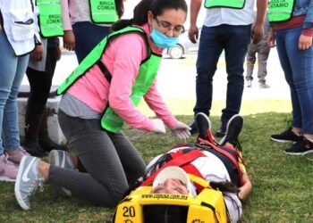 Salen miles a la calle por simulacro de sismo magnitud 7.2 en CDMX y Estado de México