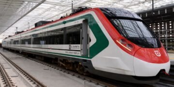 Concluyen el Tren El Insurgente y conectan Toluca con la CDMX en menos de una hora