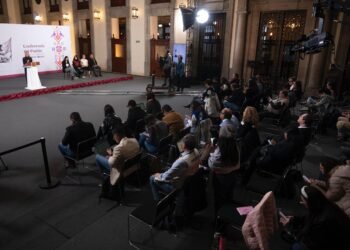 La promoción del cine nacional toma impulso: Hayek y Sheinbaum presentarán nueva estrategia