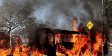 En alerta autoridades de todo el país ante narcobloqueos derivados de la muerte de “El Mencho”