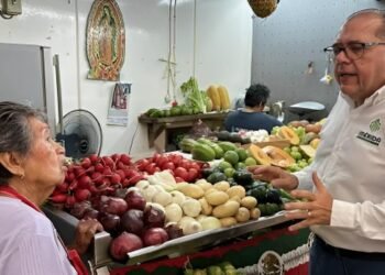 Tradición y comercio: mercados viven auge, aumentan 80% los compradores