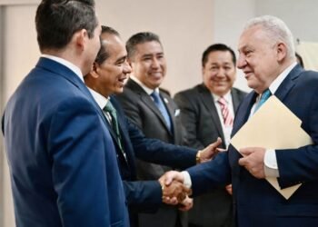 Aduanas mexicanas apuestan por talento joven con nuevo convenio educativo