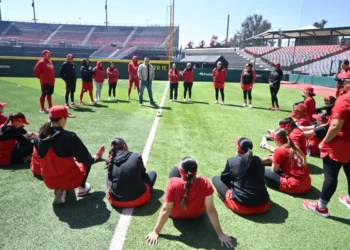 Todo listo para la gran final del softbol mexicano: Diablos contra Sultanes