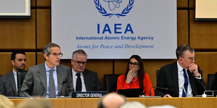 Escalada militar en Medio Oriente pone en riesgo seguridad nuclear: OIEA
