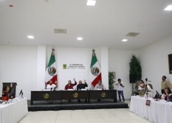 Comisión avala reforma para apoyar a mujeres víctimas de violencia