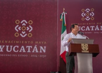 El Gobernador Joaquín Díaz Mena dona un mes de sueldo para apoyar a Cuba