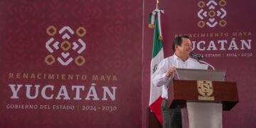 El Gobernador Joaquín Díaz Mena dona un mes de sueldo para apoyar a Cuba