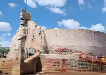 El Monumento a la Patria, el mayor reto de restauración tras las marchas del 8M