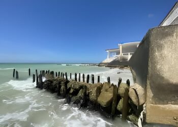Erosión costera pone en alerta al litoral yucateco y al sureste