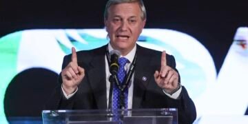 Chile gira a la derecha: Kast llega a la presidencia con promesa de control migratorio y agenda de seguridad