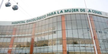 Sheinbaum inaugura hospital oncológico y anuncia red nacional de centros