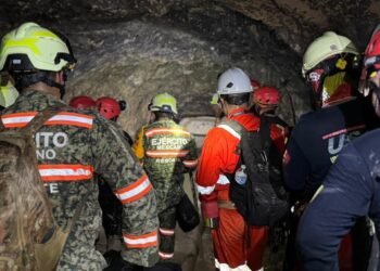 Tras 13 días bajo tierra, hallan con vida a minero en Santa Fe; uno sigue atrapado