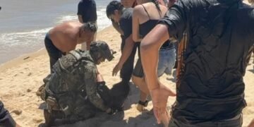 Heroico rescate en Baja California: marino salva a bañista en El Malecón