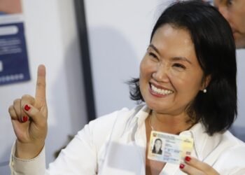 Dispersión del voto obliga a definir la presidencia de Perú en segunda vuelta