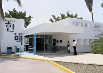 Yucatán reorganiza su sistema de salud y descarta cierre de servicios