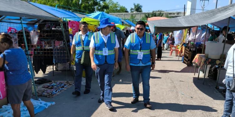 Autoridades endurecen acciones contra comercio informal de mariscos en Mérida