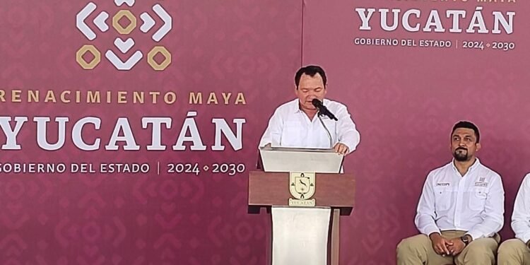 Díaz Mena rechaza críticas y defiende inversión estatal en Mérida