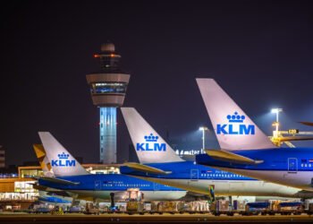 ¿Vas a viajar? KLM cancela vuelos en Europa por alza en combustible
