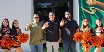Melenudos estrenan la Cueva VIP; lujo, gastronomía y servicio a la butaca