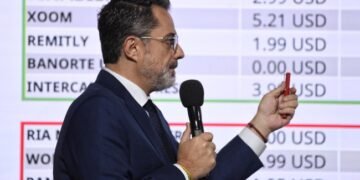 Profeco exhibe gasolinería por vender el litro de diésel en 31.49 pesos